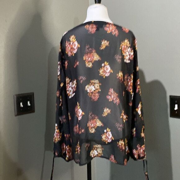 Modcloth Sheer Floral Ruffle Long sleeve Blouse - Picture 10 of 12